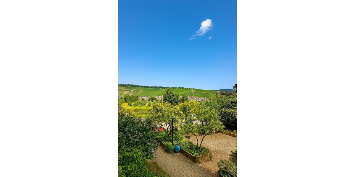 Etagenwohnung Weinstadt - 2 Zimmer, 1.350&euro; | Angebot:23510621