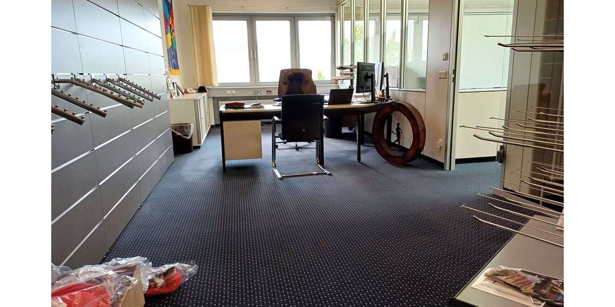 Büro in Aichach 1.624 € 203 m² zimmer