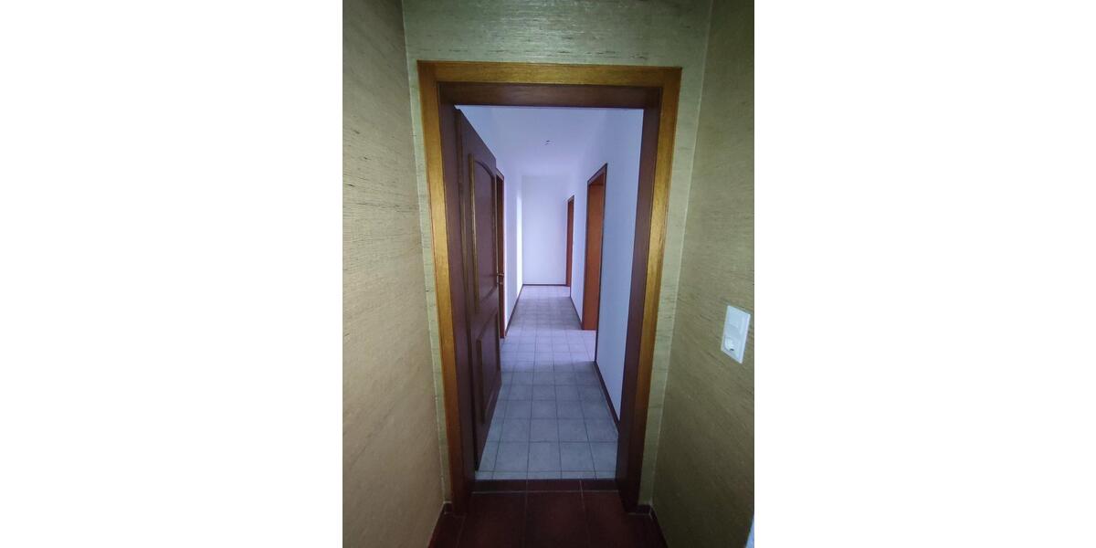 Einfamilienhaus Leimen - 7 Zimmer, 190 m&sup2;, 1.990&euro; | Angebot:21518561