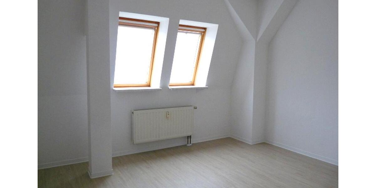 Dachgeschoßwohnung Riesa - 3 Zimmer, 76 m&sup2;, 455&euro; | Angebot:24884732