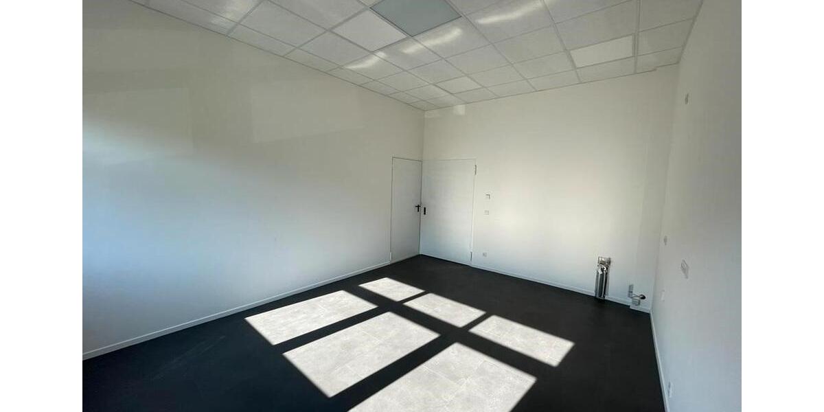 Gewerbeobjekt Göppingen Bruckwasen - 2.900&euro; | Angebot:26635211