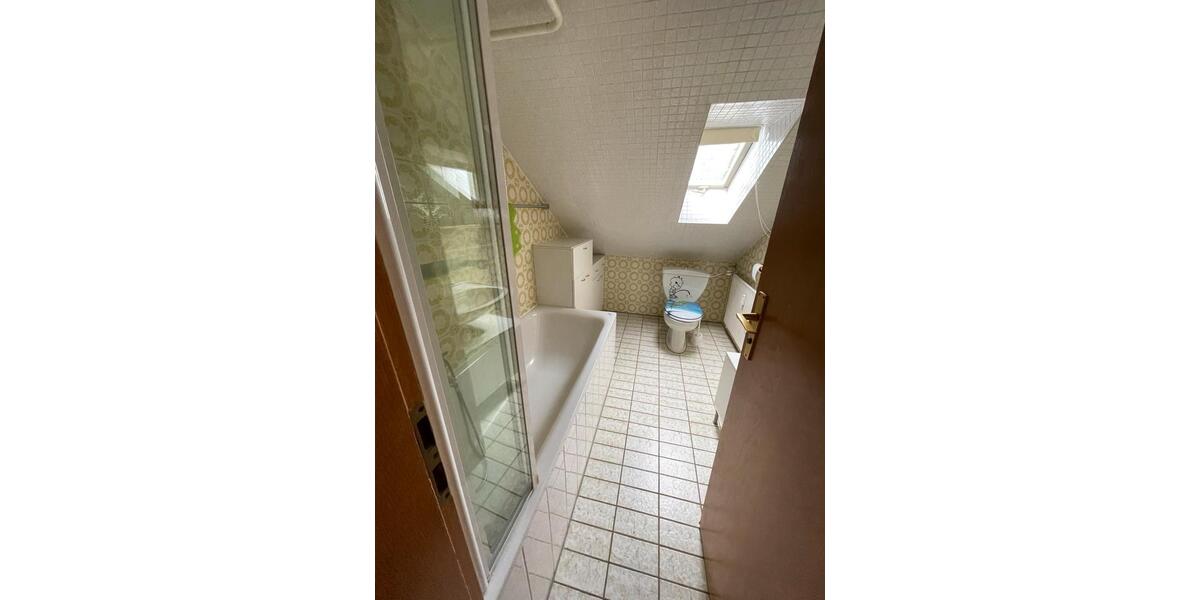 Dachgeschoßwohnung Obersulm - 3 Zimmer, 65 m&sup2;, 990&euro; | Angebot:26099183