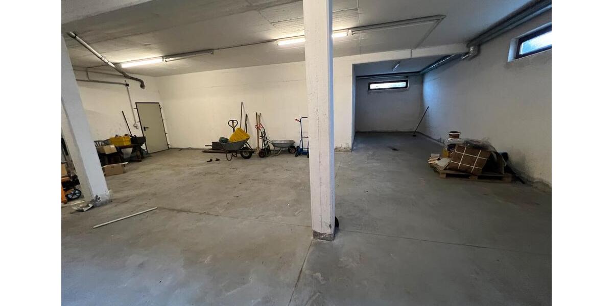 Lagerraum mit Rampe zimmer