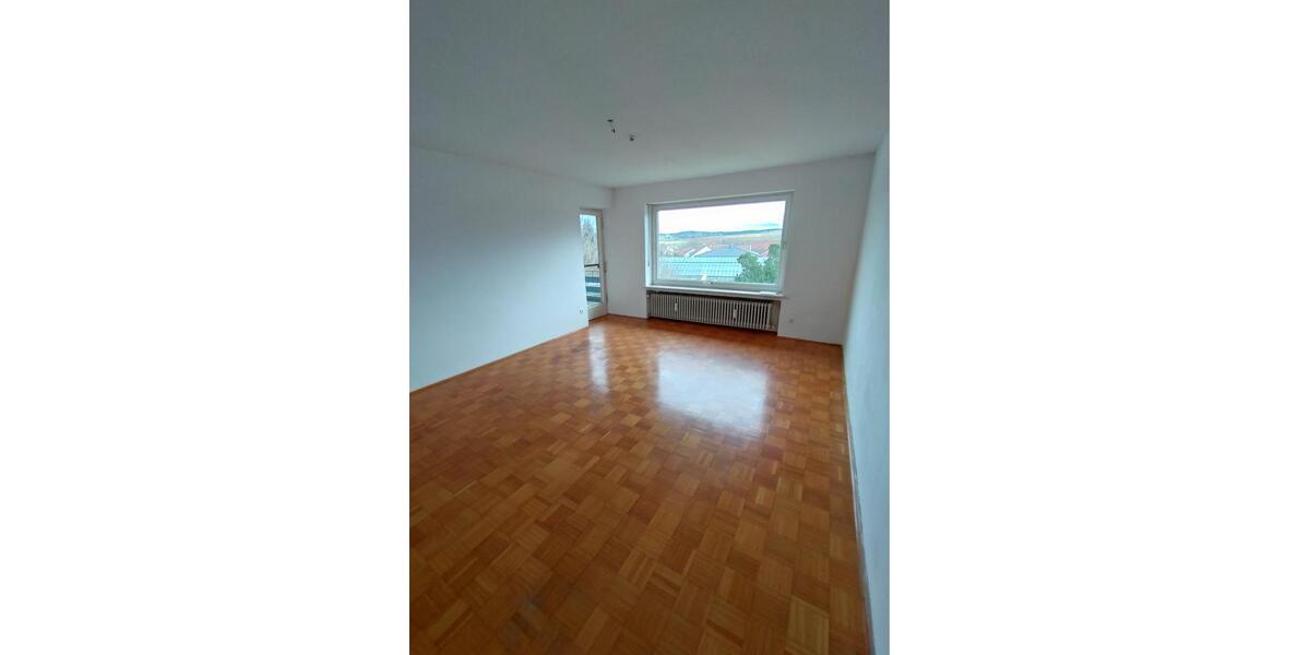 Etagenwohnung Gerzen - 3 Zimmer, 90 m&sup2;, 550&euro; | Angebot:25249674