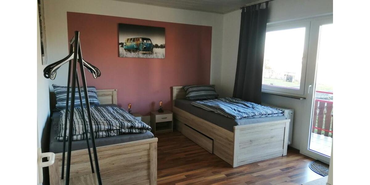 Wohnen auf Zeit Külsheim - 3 Zimmer, 80 m&sup2;, 15&euro; | Angebot:20698613