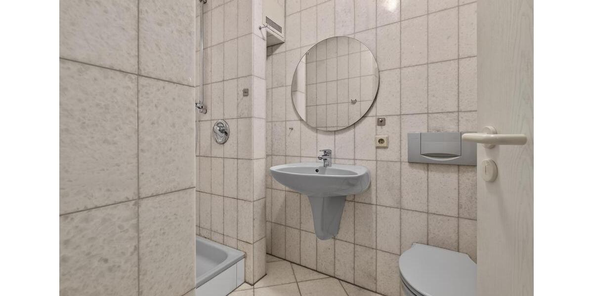 Etagenwohnung Baden-Baden Baden - 3 Zimmer, 135 m&sup2;, 1.500&euro; | Angebot:26296417