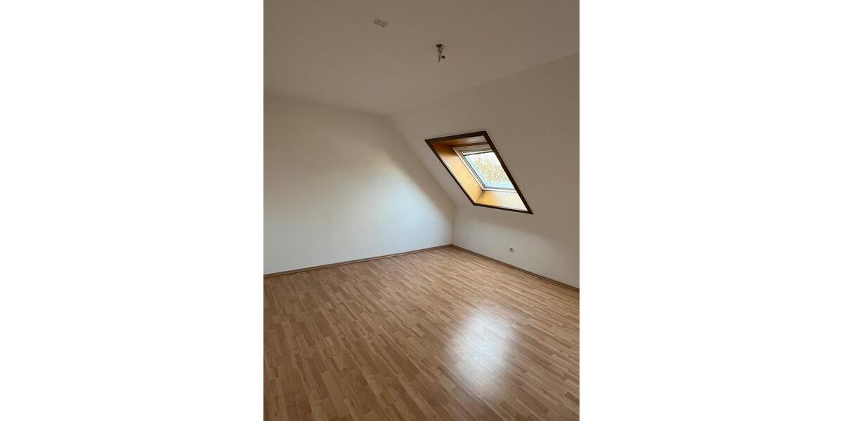 Dachgeschoßwohnung Rheinfelden (Baden) - 3 Zimmer, 80 m&sup2;, 850&euro; | Angebot:24850557