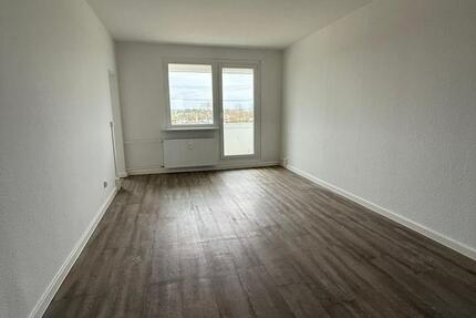 Helle 3-Zimmer-Wohnung mit Balkon in Schwerin 3 zimmer