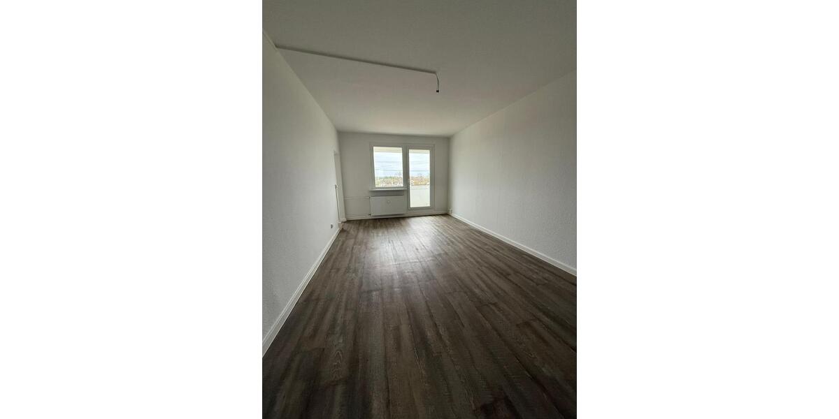 Helle 3-Zimmer-Wohnung mit Balkon in Schwerin 3 zimmer