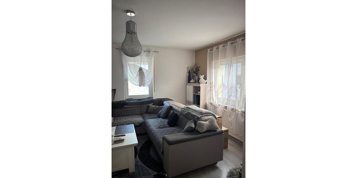 Dachgeschoßwohnung Limeshain - 4 Zimmer, 100 m&sup2;, 1.000&euro; | Angebot:24730533