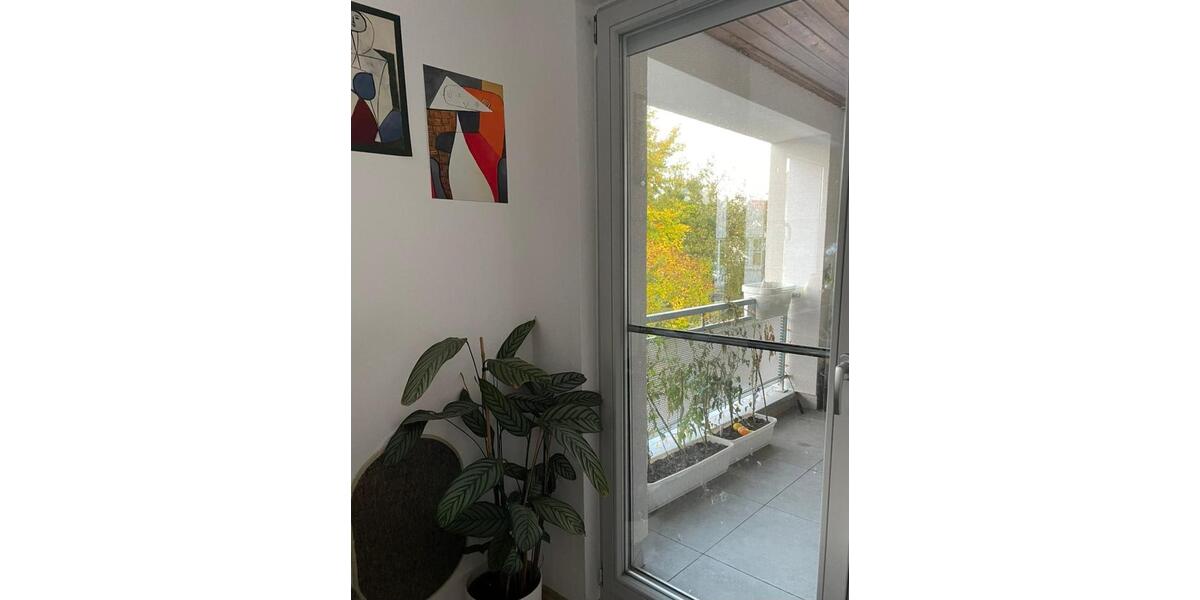 Etagenwohnung Hohenroth - 4 Zimmer, 130 m&sup2;, 1.000&euro; | Angebot:20981297