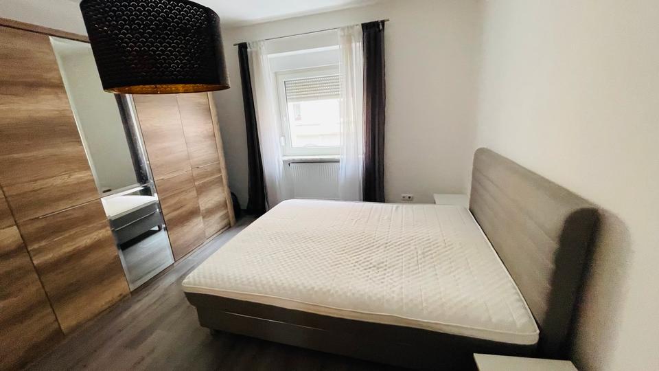 Etagenwohnung Schweinfurt Gartenstadt - 2 Zimmer, 70 m&sup2;, 1.100&euro; | Angebot:26706109