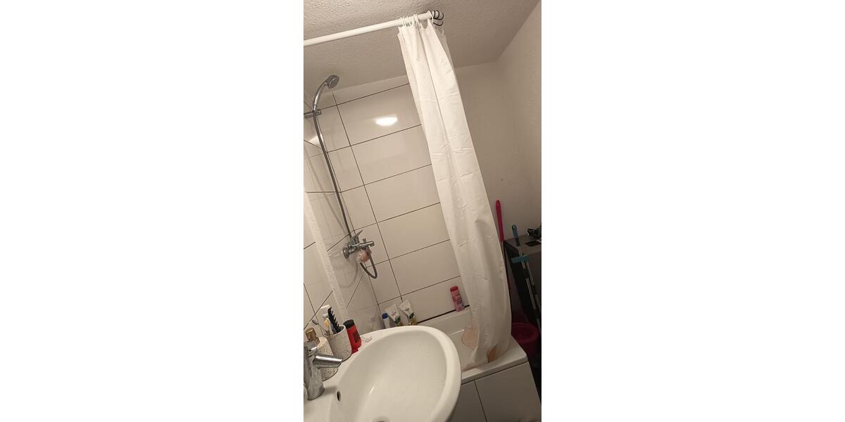 Etagenwohnung Villingen-Schwenningen Schwenningen - 2 Zimmer, 32 m&sup2;, 530&euro; | Angebot:26040740