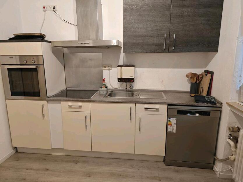 MonteurWohnungen 3 SchlafZimmer Bad Küche WohnZimmer balkon