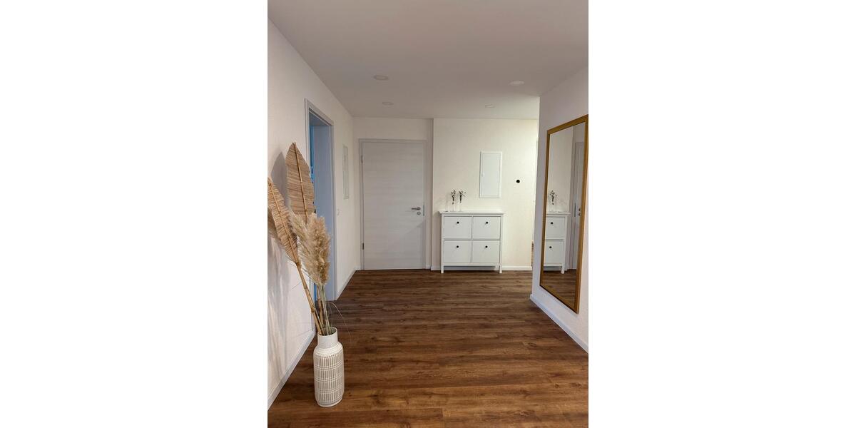 Etagenwohnung Bad Friedrichshall - 3 Zimmer, 95 m&sup2;, 1.625&euro; | Angebot:11254435