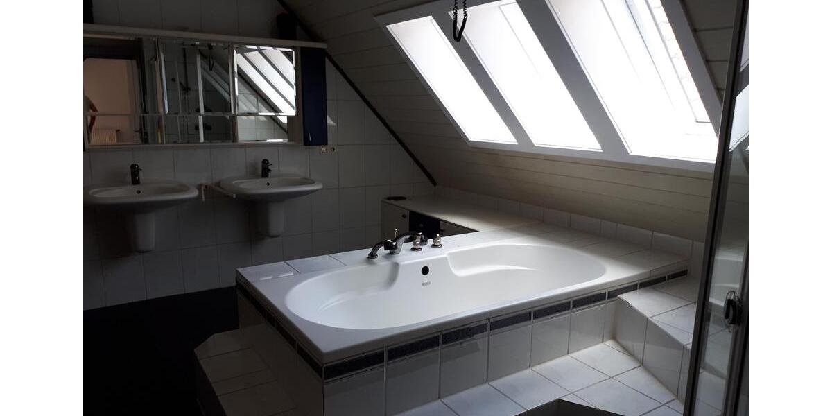 Haus Wohnung möbliert Vollausstattung max. 7 Personen WG geeignet 6 zimmer