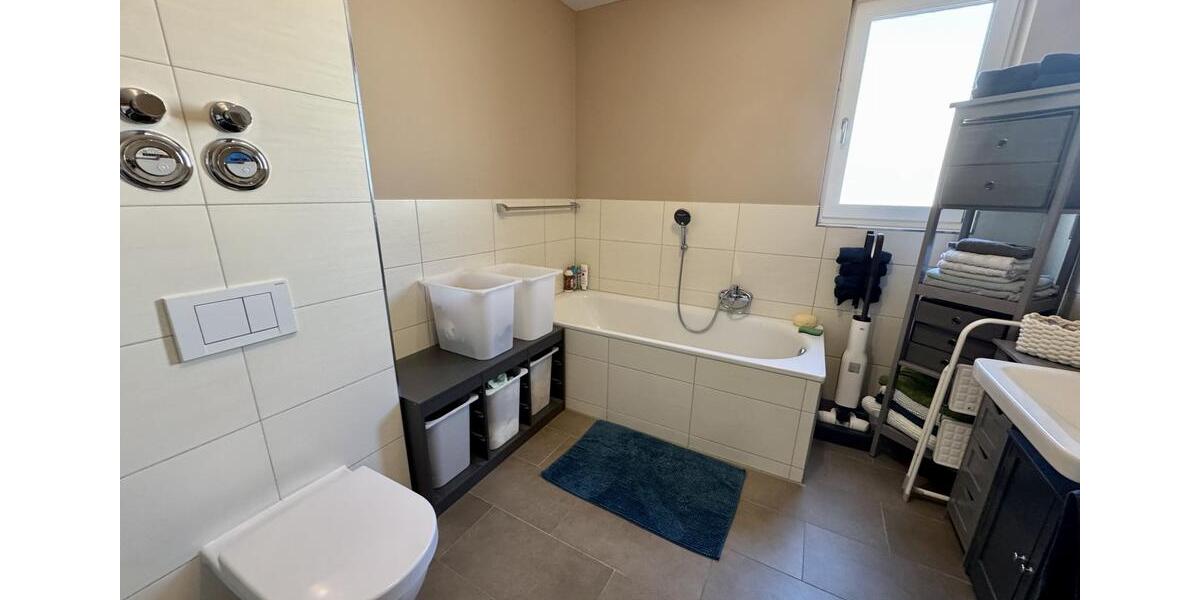 Etagenwohnung Aichach - 3 Zimmer, 82 m&sup2;, 1.035&euro; | Angebot:26335097