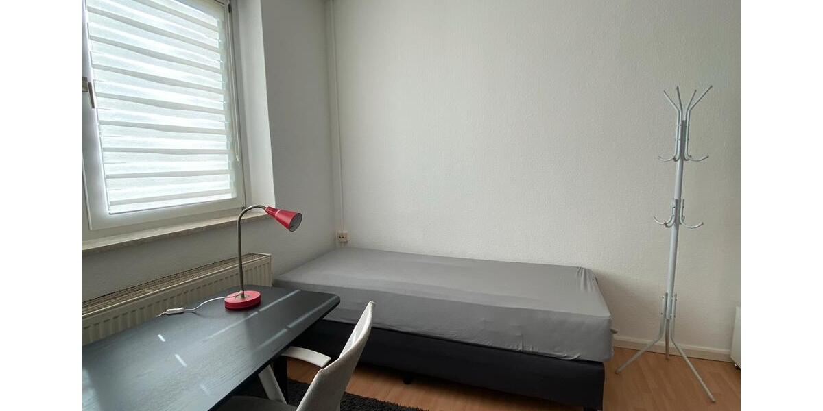 Erdgeschoßwohnung Dessau-Roßlau Roßlau - 1 Zimmer, 30 m&sup2;, 750&euro; | Angebot:26566381