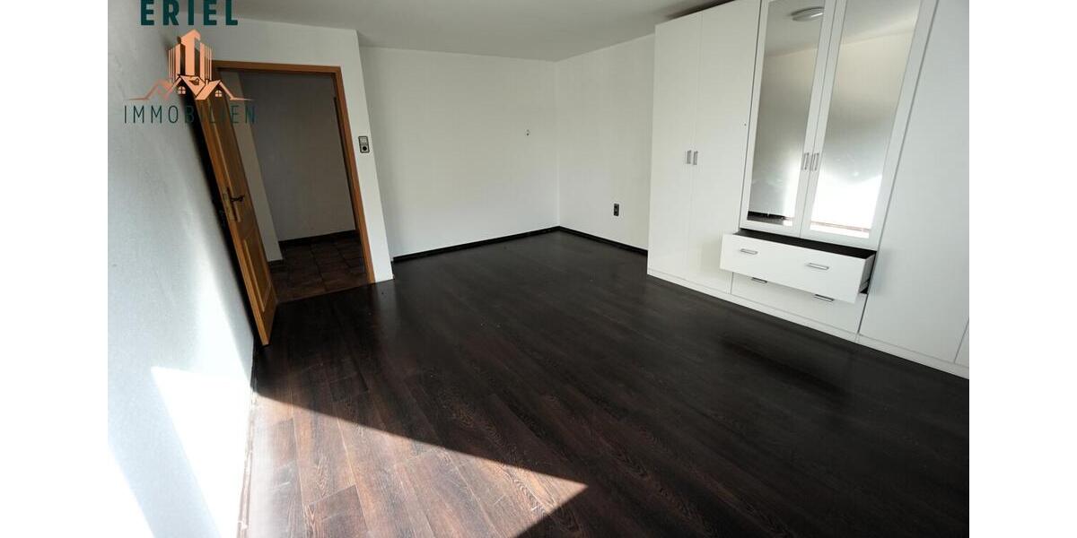 Etagenwohnung Aurich - 5 Zimmer, 125 m&sup2;, 950&euro; | Angebot:26480938