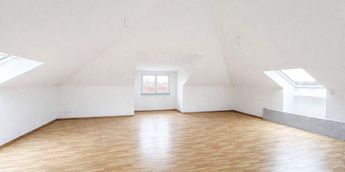 Etagenwohnung Neuenburg am Rhein Neuenburg - 4 Zimmer, 119 m&sup2;, 1.600&euro; | Angebot:25775633