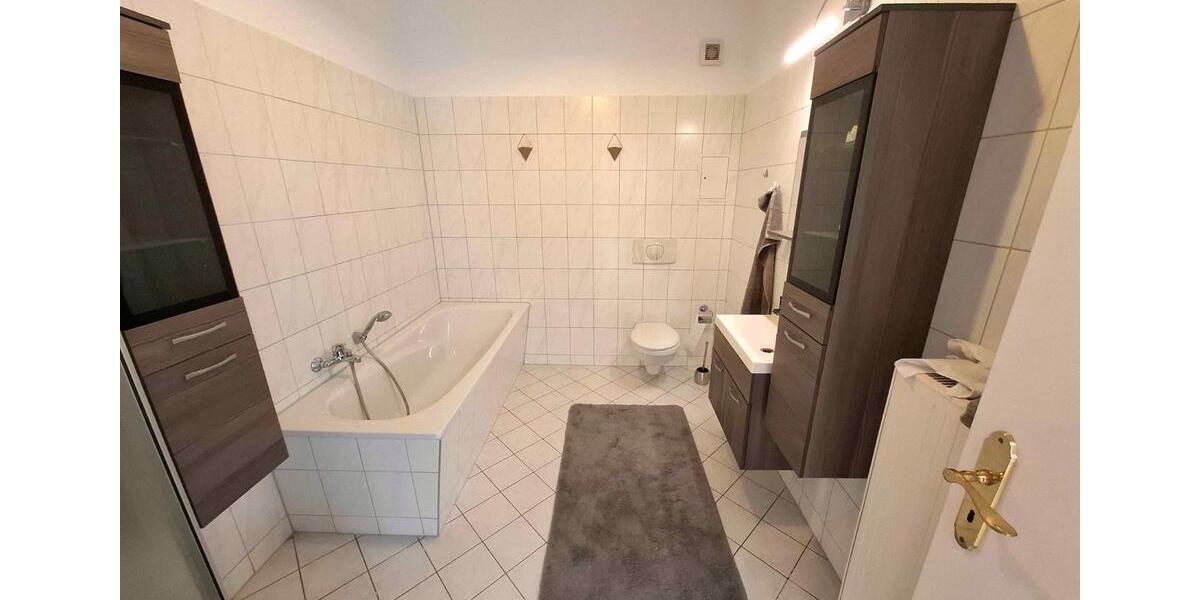 Etagenwohnung Blankenburg (Harz) - 2 Zimmer, 77 m&sup2;, 577&euro; | Angebot:23871934