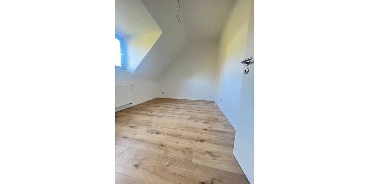 Helle sanierte 3-Zimmer-Dachgeschosswohnung in St. Ingbert-Rentrisch - Etagenwohnung Saarbrücken Rentrisch | Angebot:26774938