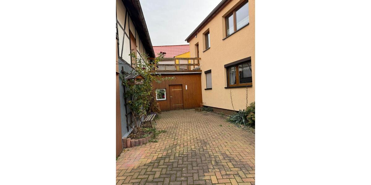 Maisonette-Wohnung in EFH mit Garten u. Nebengebäude 4 zimmer