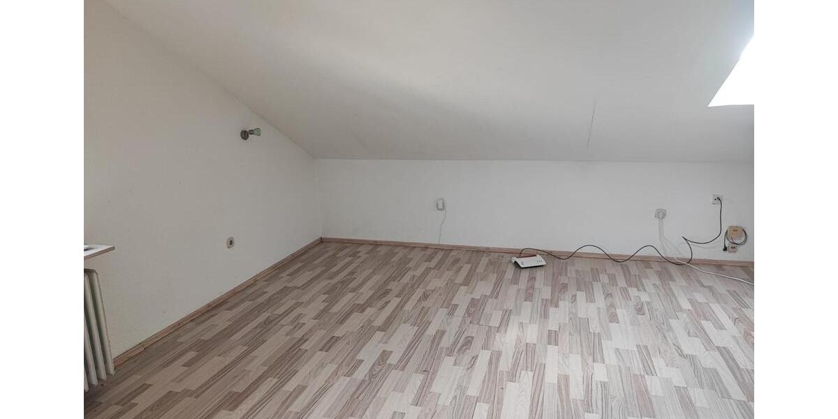 Dachgeschoßwohnung Lampertheim - 1 Zimmer, 44 m&sup2;, 640&euro; | Angebot:25590676