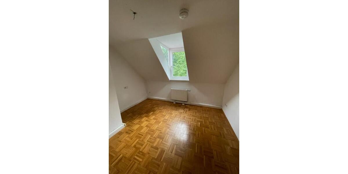 Dachgeschoßwohnung Ravensburg - 3 Zimmer, 80 m&sup2;, 1.400&euro; | Angebot:25306804