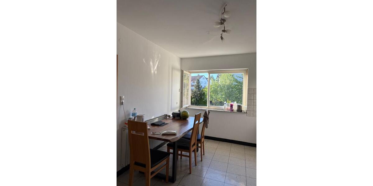 Etagenwohnung Vellmar - 4 Zimmer, 100 m&sup2;, 850&euro; | Angebot:26660252