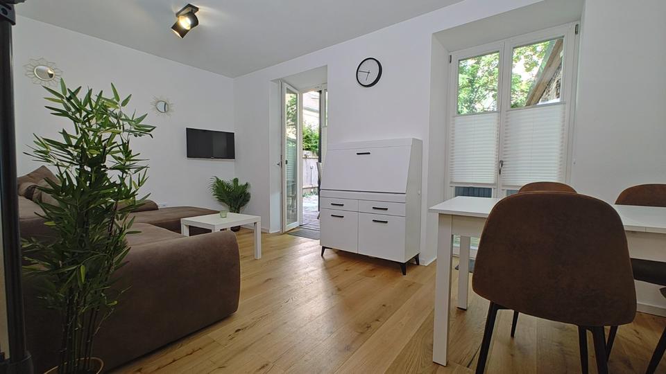 Erdgeschoßwohnung Reisbach Englmannsberg - 2 Zimmer, 52 m&sup2;, 1.500&euro; | Angebot:20841229