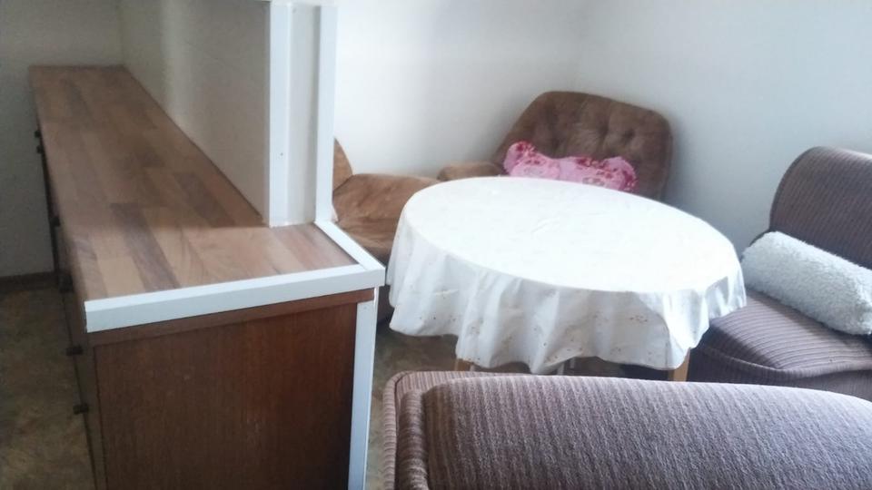 2 teilmöblierte Dach-Zimmer mit Badmitnutzung in 66640 Hofeld 2.5 zimmer