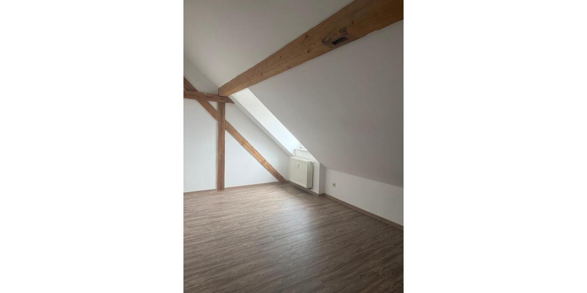 Dachgeschoßwohnung Waldsassen - 3.5 Zimmer, 90 m&sup2;, 490&euro; | Angebot:26091482
