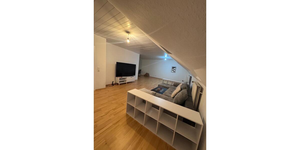Dachgeschoßwohnung Hatzfeld (Eder) - 2.5 Zimmer, 90 m&sup2;, 650&euro; | Angebot:25923507
