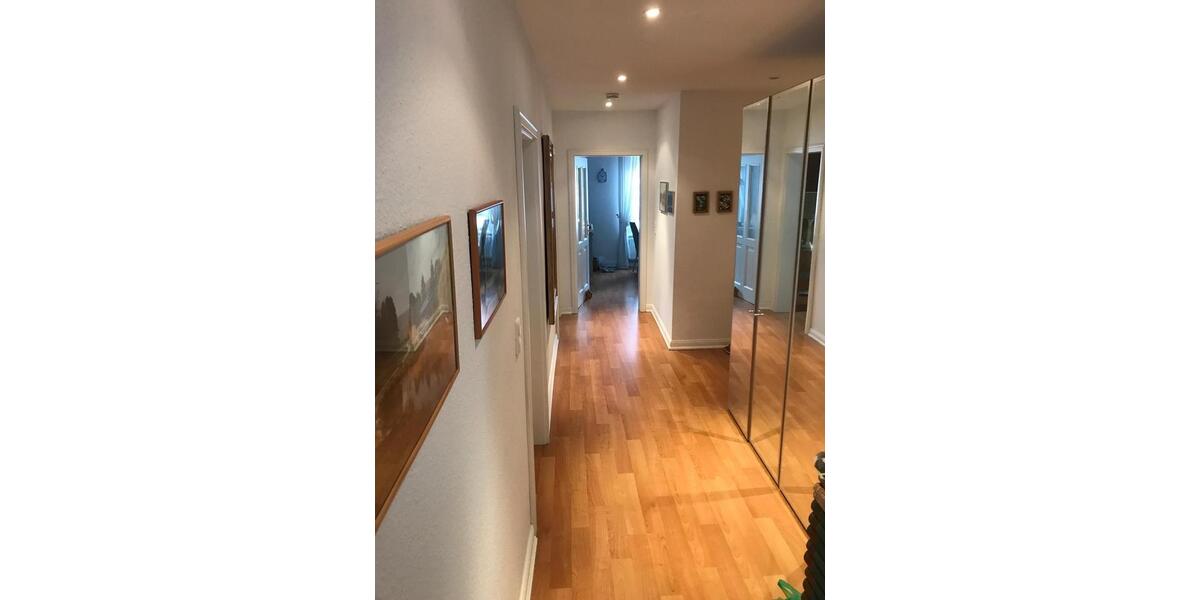 Etagenwohnung Bad Pyrmont - 3 Zimmer, 105 m&sup2;, 890&euro; | Angebot:25790305