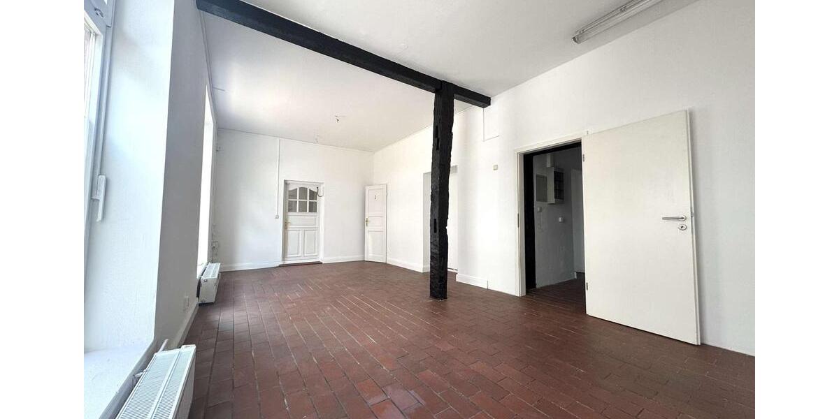 Büro, Praxis oder Einzelhandel in der Puschkinstraße zimmer