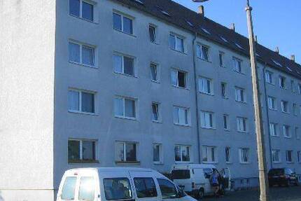 Schöne 3-Zimmer Wohnung, Küche, Bad (mit Einbauküche) 3 zimmer