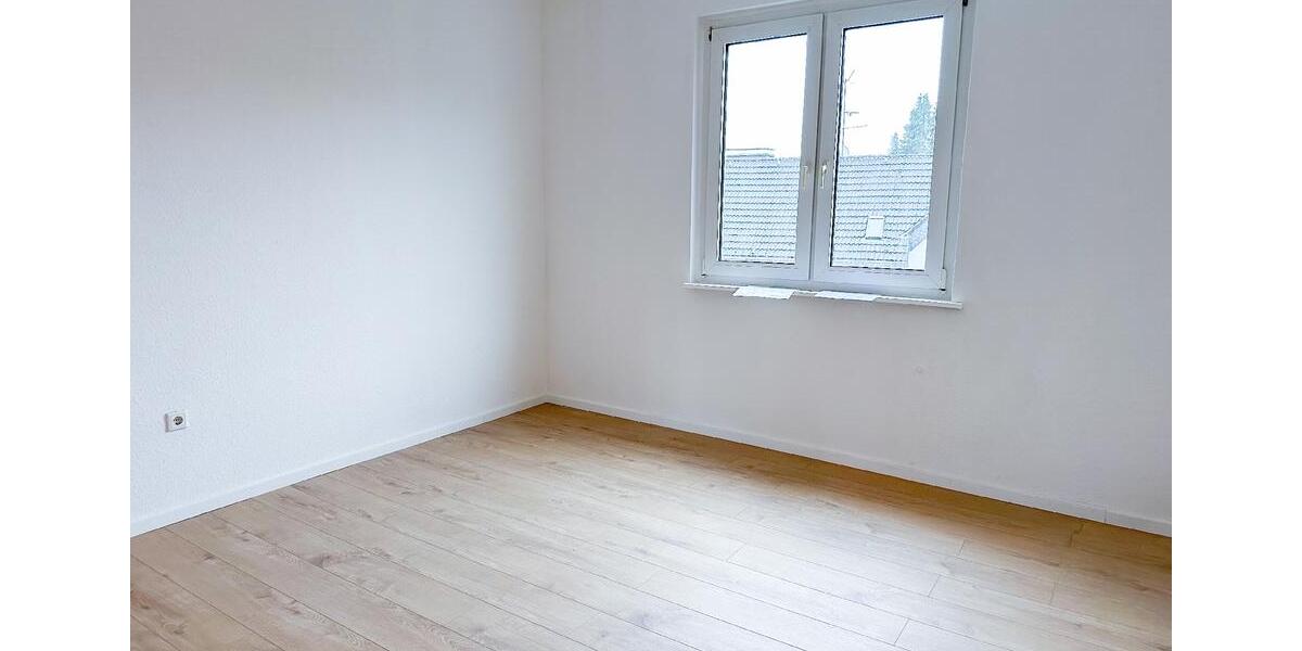 Etagenwohnung Radevormwald - 4 Zimmer, 110 m&sup2;, 800&euro; | Angebot:24506939