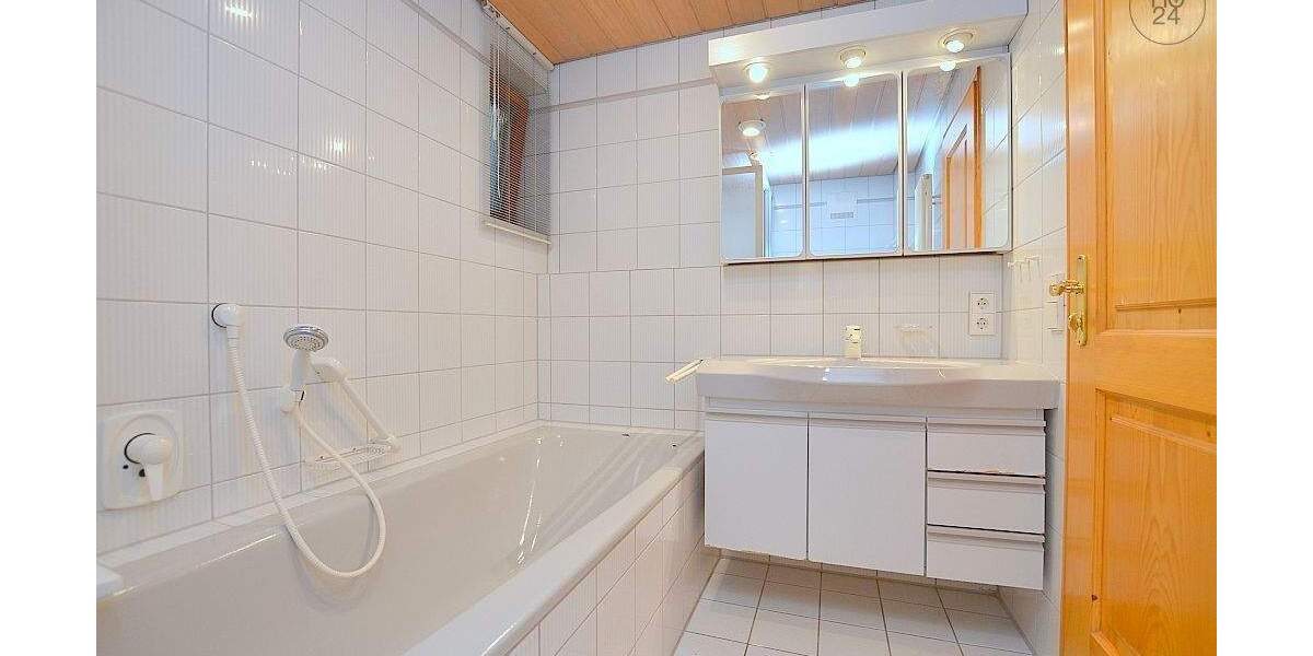 Etagenwohnung Filderstadt Bonlanden - 2 Zimmer, 75 m&sup2;, 1.590&euro; | Angebot:23970070