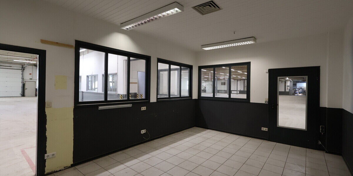 Gepflegte Halle (Teilbar) - optional mit bis zu 150m² Bürofläche - Gewerbeobjekt Bad Oeynhausen / Sundern Sundern | Angebot:22695826