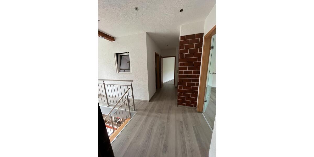 Wohnung 3-Zimmerwohnung mit Garten und Garage auf dem Land 3 zimmer