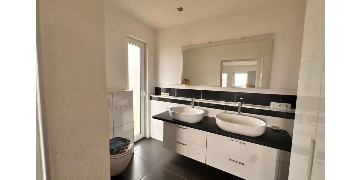 Einfamilienhaus Gudensberg - 4 Zimmer, 181 m&sup2;, 1.800&euro; | Angebot:25024999