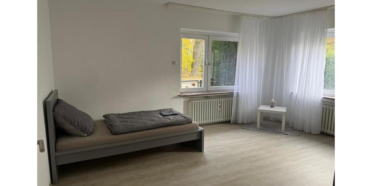 Wohnen auf Zeit Braunschweig Lehndorf-Watenbüttel - 8 Zimmer, 100 m&sup2;, 25&euro; | Angebot:26021240