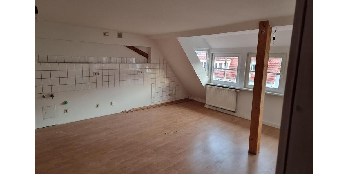 Dachgeschoßwohnung Nossen - 2 Zimmer, 50 m&sup2;, 325&euro; | Angebot:24121536