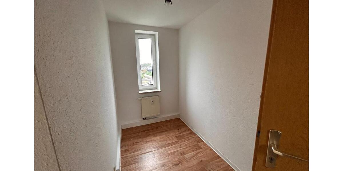 Dachgeschoßwohnung Aschersleben - 3 Zimmer, 60 m&sup2;, 300&euro; | Angebot:22906846