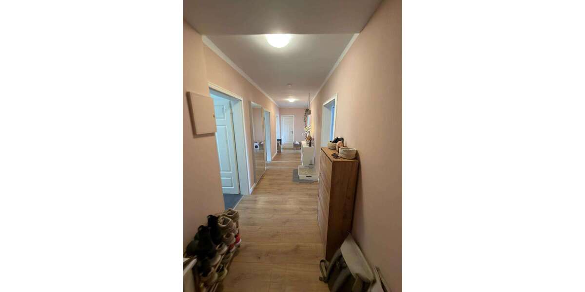 Etagenwohnung Schwerin Neumühle - 3 Zimmer, 93 m&sup2;, 790&euro; | Angebot:25355589