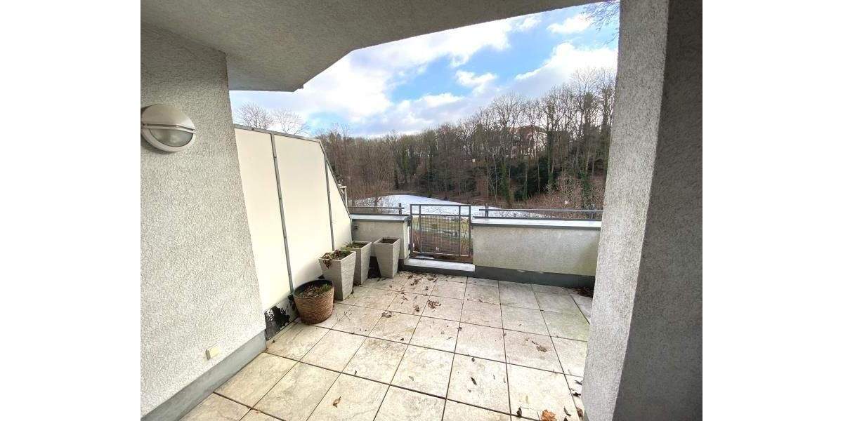 Etagenwohnung Plauen Südvorstadt - 3 Zimmer, 83 m&sup2;, 510&euro; | Angebot:25819924
