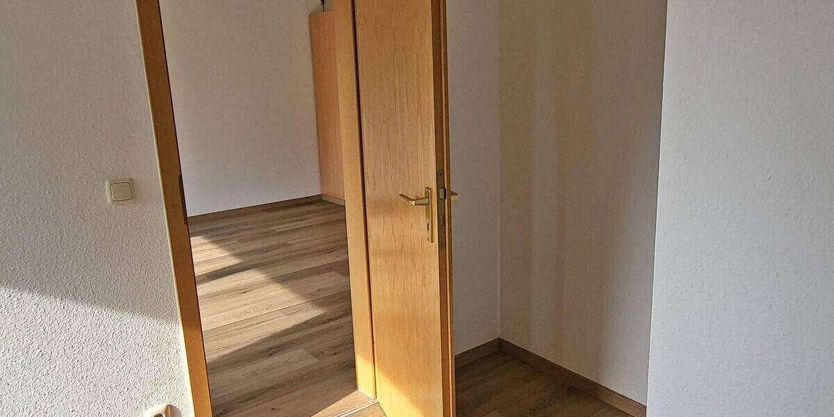 Etagenwohnung Pampow - 2 Zimmer, 50 m&sup2;, 430&euro; | Angebot:26275146