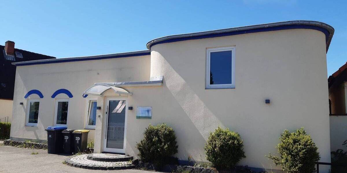 Gewerbeobjekt Eutin - 3 Zimmer, 125 m&sup2;, 1.250&euro; | Angebot:26502495