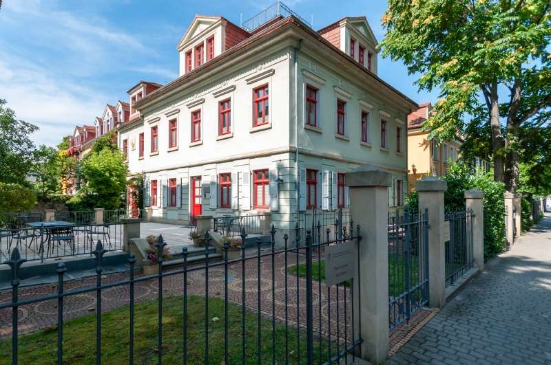 Büro in Dresden 2.250 € 151.7 m² zimmer